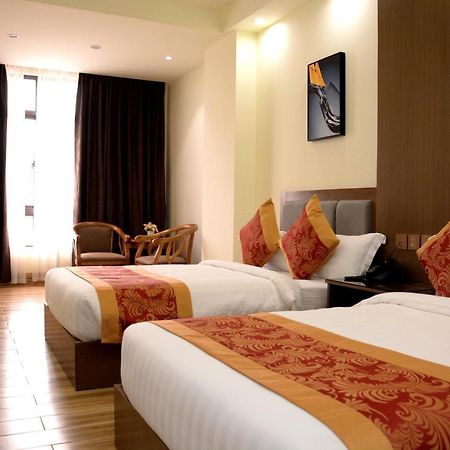 Hotel Tugos バギオ エクステリア 写真